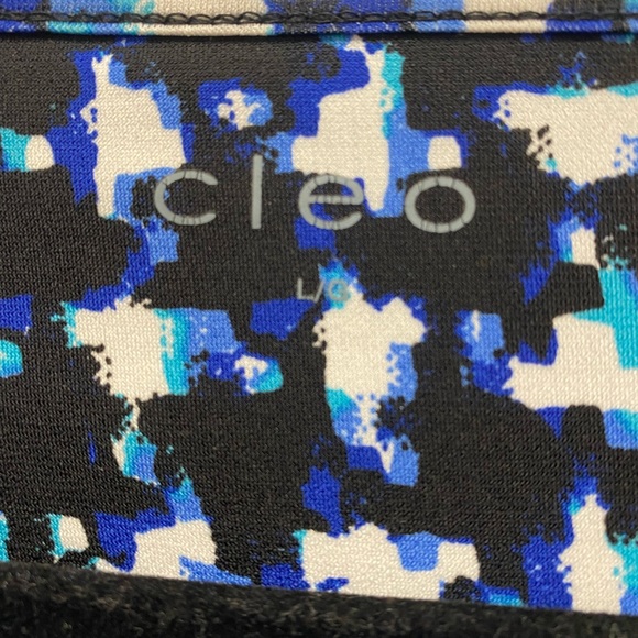 4 for $25 💙 Cleo Ruched Side Patterned Top 💙 - Large - Picture 4 of 5